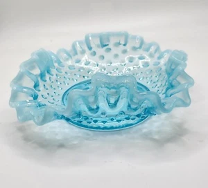 "Tazón de pañal Bon Bon Bon Bon de 5" vintage azul opalescente con bordes volantes Fenton - Imagen 1 de 8