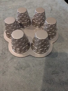 Nordic Ware Bundt Eistüte Backform - Bild 1 von 2