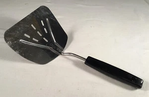 Vintage Foley Stainless MPLS Spatula 5-1/2" Wide Curved Turner Black Handle - Picture 1 of 5