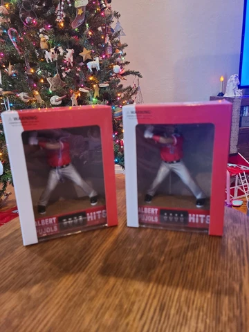 NEW Lot 2 - Anaheim Angels Baseball - Albert Pujols 3000 Hits Countdown Figurine Cover