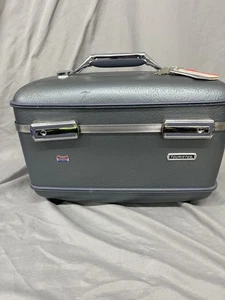 Vintage American Tourister Luggage Cosmetic Hard Train Case Blue Gray Keys - Picture 1 of 15