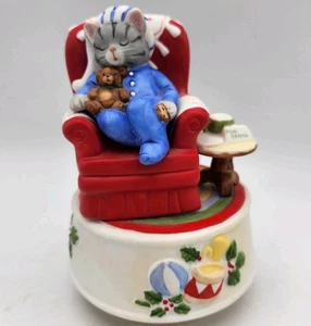 VTG Schmid Music Box Kitty Cucumber Waiting for Santa Silent Night Christmas - Picture 1 of 22