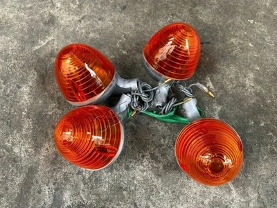 Luz de giro para Honda SS50 CD50 CD65 CD70 CL50 CL70 CL90 S90 CB100 4 PIEZAS Foto 1 de 4