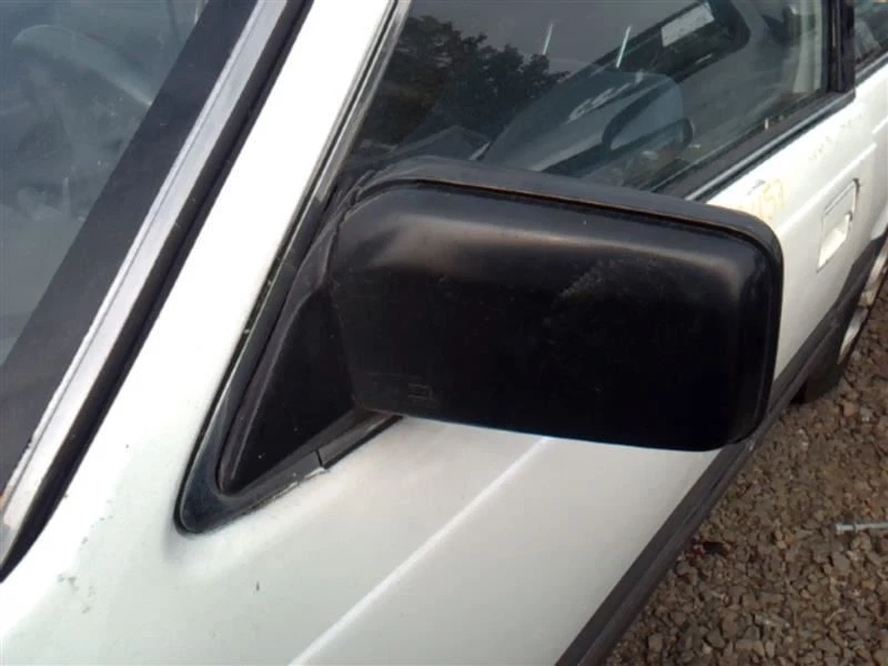 Driver Left Side View Mirror Lever Fits 85-87 PRELUDE 14584490 - Image 1 of 4
