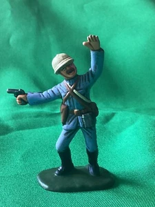 Armies In Plastic 1:32 Professionally Painted WWI French Army Soldier - Picture 1 of 2