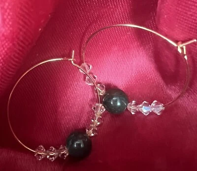 Aros chapados en oro de 18k hechos a mano en EE. UU. piedras preciosas de jaspe y cristales checos Foto 1 de 4