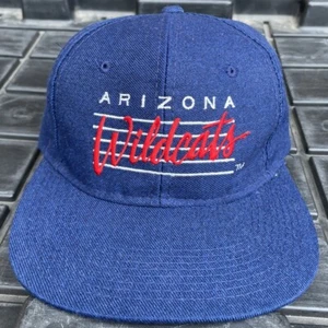 De Colección Años 90 Arizona Wildcats Youngan Bar Guión Snapback Sombrero Gorra Mezcla de Lana - Imagen 1 de 13