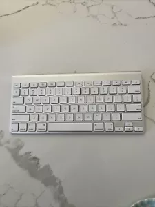 Genuine Apple Wireless Magic Keyboard OEM A1314 TESTED AND WORKING PERFECTLY!!! - Picture 1 of 4
