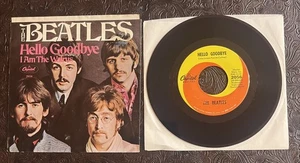 BEATLES- Hello Goodbye/I Am The Walrus 45 w/Sleeve. 1967 - Imagen 1 de 2