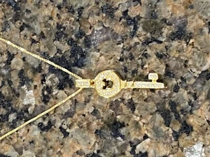 925 Sterlingsilber Gelbgoldfarben Weiß Klar CZ Schlüssel Anhänger Halskette - Bild 1 von 4