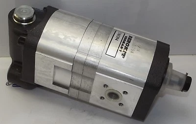 Hydraulikpumpe für IHC 523 624 724 824 946 1046 1246  11+8,2ccm mit  DBVund MT - Bild 1 von 4