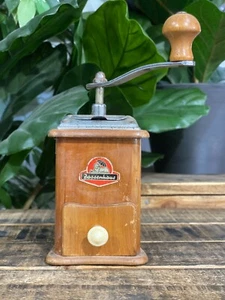 #44 1940’S ZASSENHAUS ELONGATED WOODEN HAND COFFEE GRINDER VINTAGE CAFE ESPRESSO - Picture 1 of 9