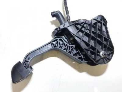 Volkswagen Golf 2005 Master Clutch Cylinder 1k0721388l, 1k0721796e #726300-25 - Image 1 of 2