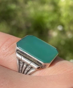 Anello in argento 800 ‰ con agata verde Rettangolare grande, Decori sui lati - Foto 1 di 10
