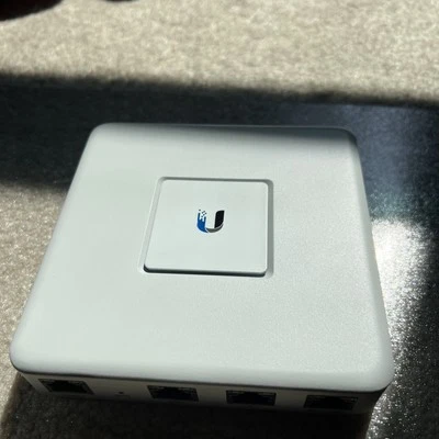 Ubiquiti Networks UniFi Gigabit Security Gateway check description - Image 1 of 4