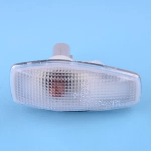 1x Fender Side Marker Indicator Light fit for Hyundai Getz Tucson 18-0445-01-2 - Picture 1 of 4