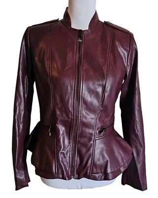 G.I.L.I. Chaqueta de cuero sintético vino borgoña talla 2 peplum ajustada otoño moda cremallera Foto 1 de 4