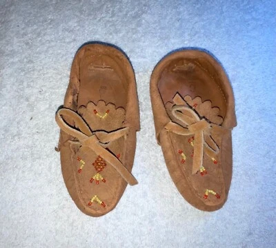 Toddler Girls Size 6  Leather Brown Moccasins with Beads - Image 1 of 4