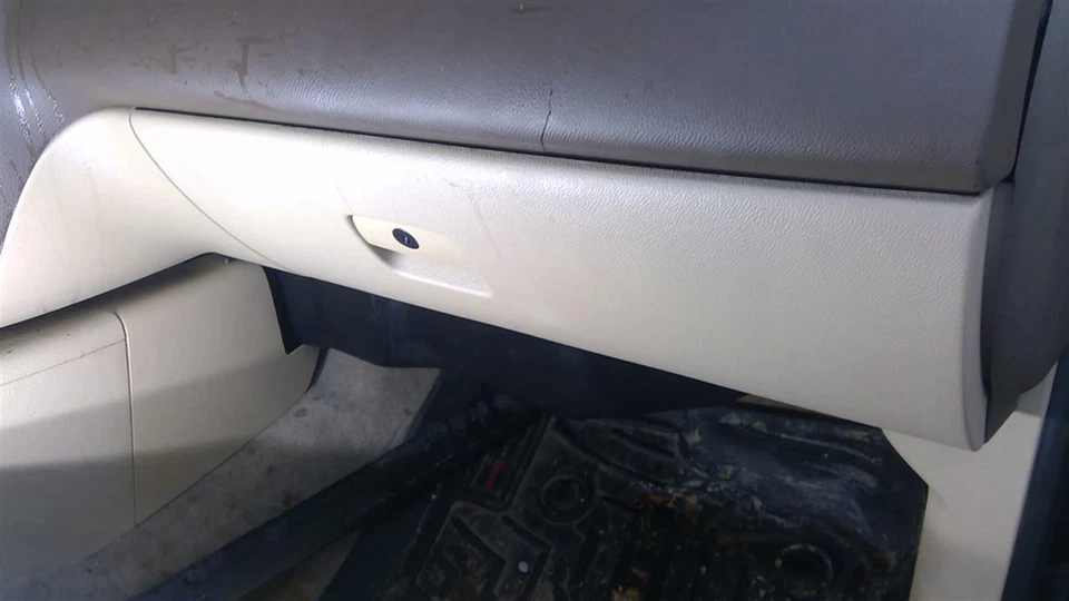 Guantera usada se adapta a: Chevrolet Tahoe 2010 grado A Foto 1 de 4