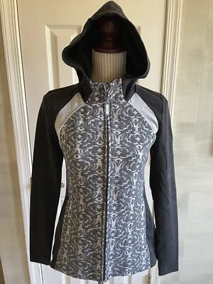 Anthropologie Pure + Good 连帽衫拉链夹克灰色花卉印花 XS — 第 1/4 张图片