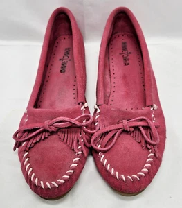 Minnetonka Women's Classic Pink Suede Moccasins - Picture 1 of 10