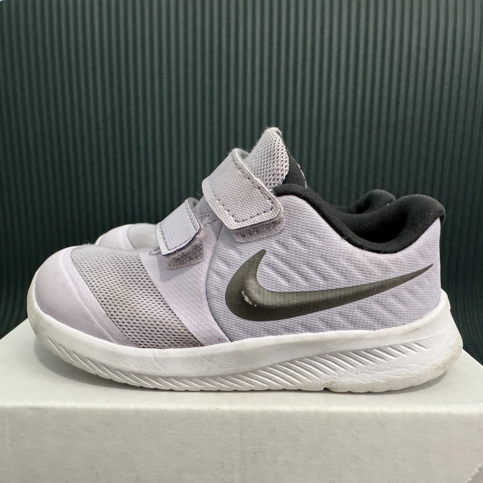 Nike Zapatillas para Correr Zapatos Violeta Niño Pequeño Talla 8 Foto 1 de 4