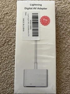 Digital AV Adapter - HDMI Converter fits iPhone and iPad - Picture 1 of 2