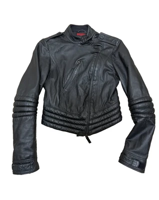 Chaqueta acolchada Burberry Sport para mujer de cuero de cordero negra para motociclista talla 4 Foto 1 de 4