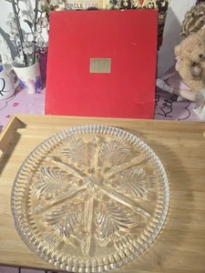 MIKASA Crystal LARGE CHRISTMAS TREE PATTERN CAKE PLATE BOXED - Picture 1 of 6