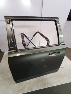   Left Rear Side Door Shell from 2022 GMC Yukon XL 1500 10610415 - Image 1 of 4