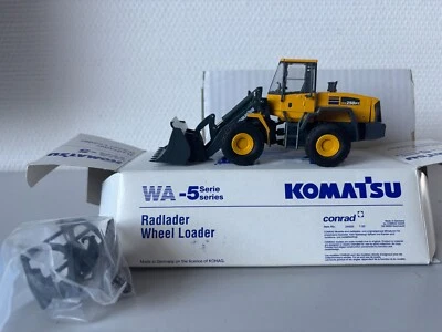 Komatsu Radlader WA250 PT mit diversen Anbauteilen  Conrad #2440/0  1:50  OVP - Bild 1 von 4