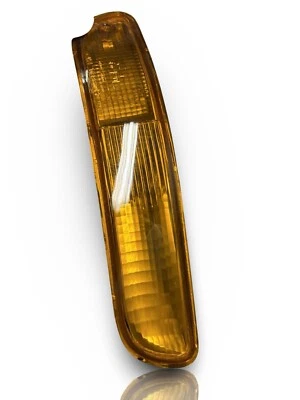 93-97 TOYOTA COROLLA AE100 OSF LADO DEL CONDUCTOR PARACHOQUES DELANTERO LUZ INDICADORA Foto 1 de 4