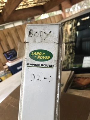 Range Rover Classic Parts Catalogue LSE 1992-1994 Body Chassis Seats Decals - image 1 of 4