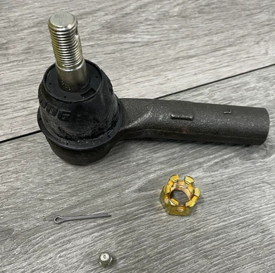 Extremo de barra de amarre exterior izquierdo MOOG ES80643 para Jeep Commander Grand Cherokee 2005-2010 Foto 1 de 4