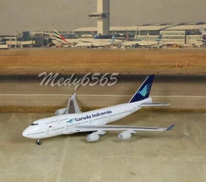 Herpa/StarJets Garuda Indonesia B747-400 "Sample Model" 1/500 - Picture 1 of 4