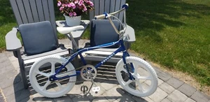 1980's VINTAGE PEUGEOT CPX-100 BLUE BMX 20" BICYCLE BIKE - Picture 1 of 8