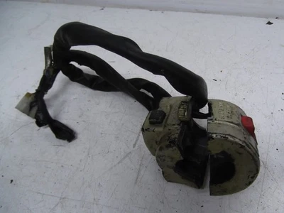 INTERRUPTOR DIREITO SUZUKI GS650 KATANA - Imagem 1 de 4