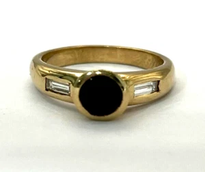 9K Solid Yellow Gold Onyx & Genuine Diamonds Ring 375 9CT - Size N / 7 - Picture 1 of 8