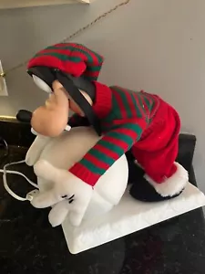 Vintage Babbo Natale Disney animato Pippo Rolling Snowball, Topolino Illimitato. - Foto 1 di 6