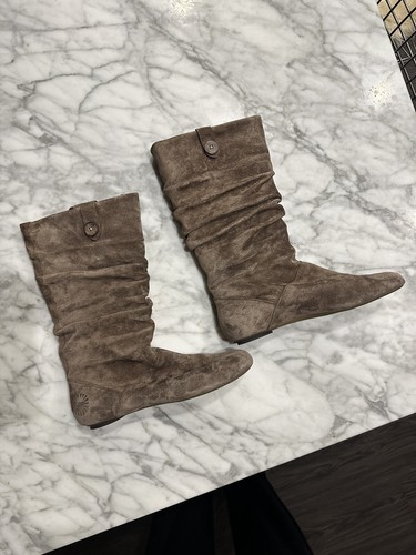 Stivali bassi UGG US donna 8 1 2 arruffati scrunch pelle scamosciata marrone beige