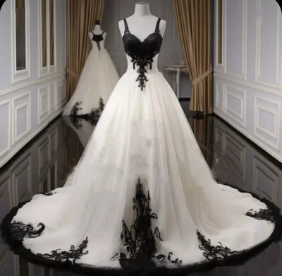 Classic Black And White Wedding Dresses Lace Appliques Spaghetti Straps A-Line - Image 1 of 4