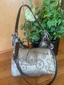 Coach BEIGE Horse & Carriage Hobo Sateen Shoulder Bag #F14480 (pu110 - Picture 1 of 7