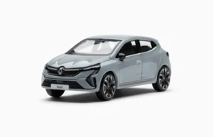 NEW RENAULT CLIO V 5 “TECHNO” GREY 2023 E TECH HYBRID 1:64 NOREV (DEALER MODEL) - Picture 1 of 6