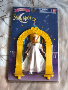 De colección 1996 SAILOR MOON Naoko Dream Castle Juego de Moda Años 90 Muñeca Juguete Nuevo en Paquete - Imagen 1 de 2