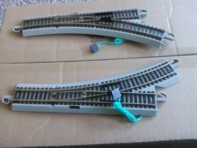 Bachmann Track Lots 1 Left and 1 Right switches ( 1--pair ) - Image 1 of 2