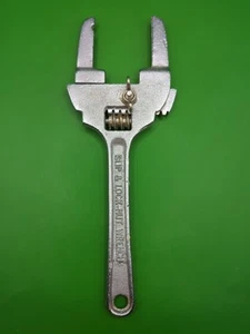 Adjustable 10" Slip & Lock - Nut Plumber's Wrench 3in Max Capacity - Picture 1 of 3