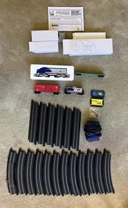 Lifelike HO Scale Holiday Express Christmas Set With Power Loc Track - Picture 1 of 11
