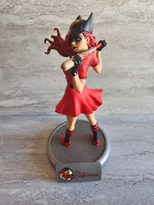 DC Bombshells Batwoman Away Uniform Statue 1095 of 5000 signed by Ant Lucia - Picture 1 of 10
