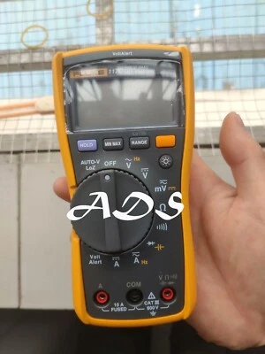 Multímetro Fluke 117C usado envío rápido rápido Foto 1 de 4
