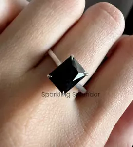 Anello di fidanzamento solitario diamante nero forma ottagonale zirconi diamante - Foto 1 di 11